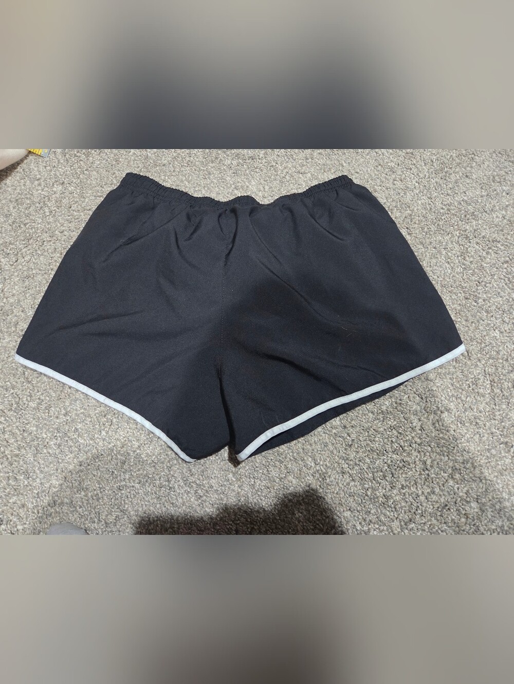 Nike Women’s Black Athletic Shorts Size Large - Picture 4 of 5